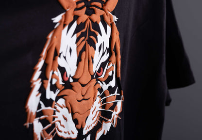 UNLEASH THE SPIRIT: Black T-shirt 3D Tiger Puff Print